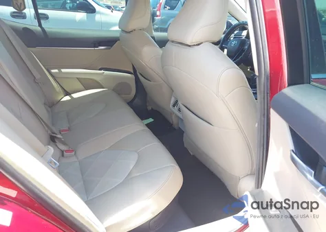 2018 Toyota Camry Hybrid Xle из США, поврежденный, VIN 4T1B21HK1JU506733